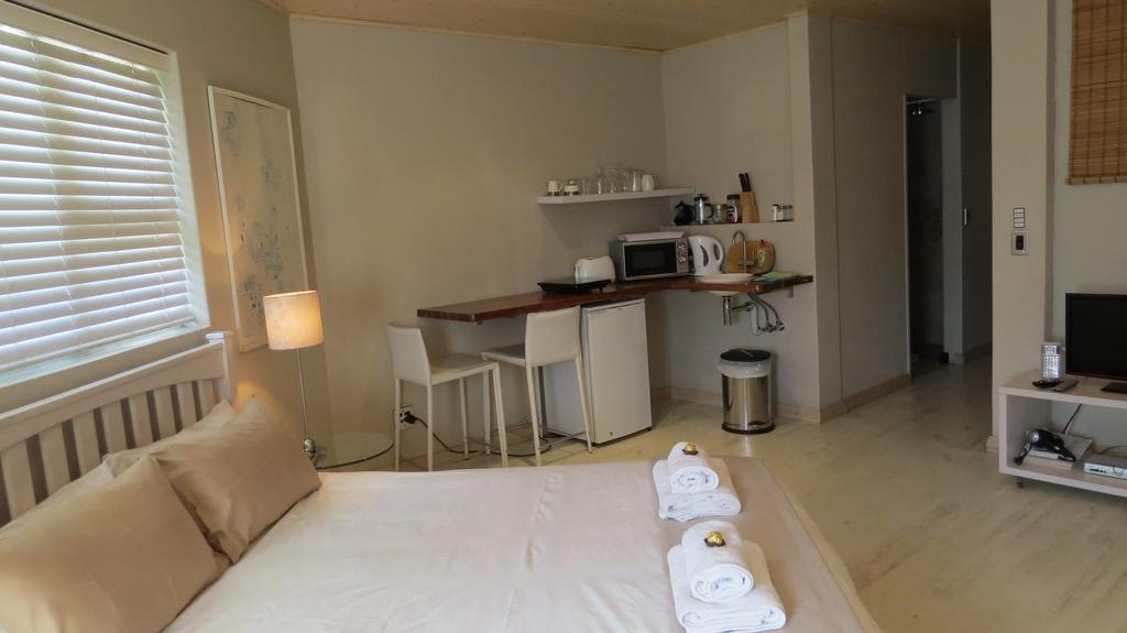 Kasa Nama Hotel Edgemead Szoba fotó