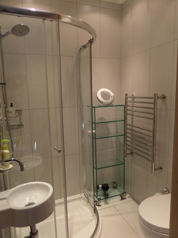 Kasa Nama Hotel Edgemead Szoba fotó